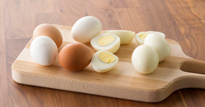 
			
		ترفندهایی برای جدا کردن پوست تخم مرغ آب پز
		