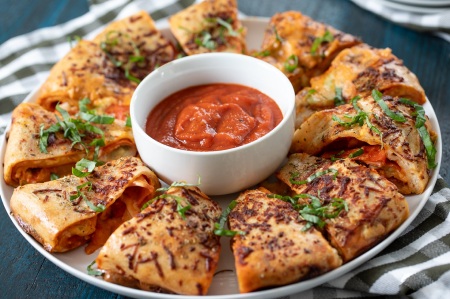 آموزش پخت حلقه پیتزای هلالی