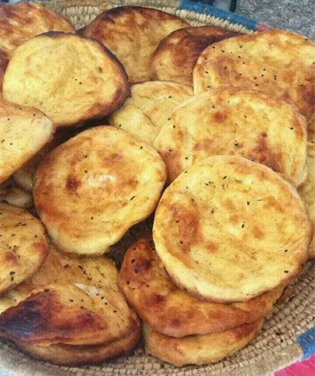 طرز تهیه قماق مازندرانی سالم و مقوینان قماق چه نوع سبزیجاتی برای تهیه نان قماق بهتر است استفاده کنم؟نکاتی برای تهیه نان قماقسوالات متداول درباره نان قماق