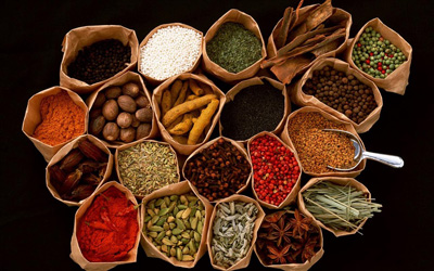 مدت زمان نگهداری ادویه ها و سبزیجات خشک