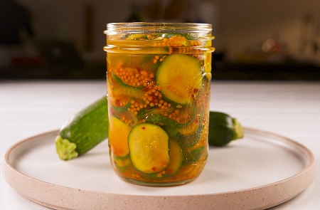 دستور تهیه ترشی کدو سبز؛ ترشی متفاوت و خوشمزه
طرز تهیه ترشی کدو سبز خانگی و خوشمزه