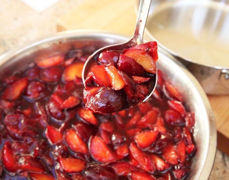 نحوه پخت مربا چند میوهطرز تهیه مربا چند میوه با طعمی ملسنکات مهم در تهیه مربا چند میوهارزش غذایی :پیشنهاد سرو :در پایان :