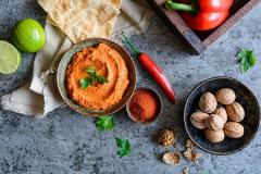
			
		دستور تهیه محمره؛ دیپ خوشمزه با فلفل دلمه قرمز
		طرز تهیه محمره پیش غذای عربی خوشمزه با فلفل دلمه قرمز
