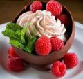 
			
		طرز تهیه کاسه های شکلاتی
		