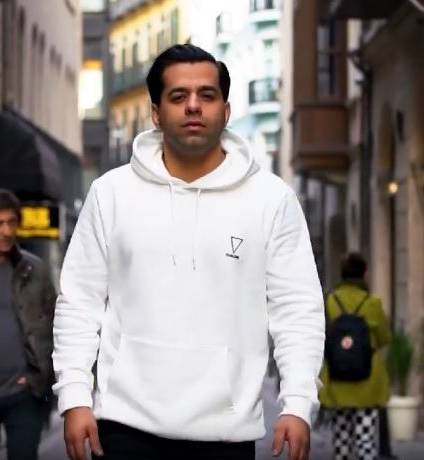 بی خبر رضا بهرام: غوغای احساس در یک ترانه ماندگار متن آهنگ بی خبر رضا بهرام