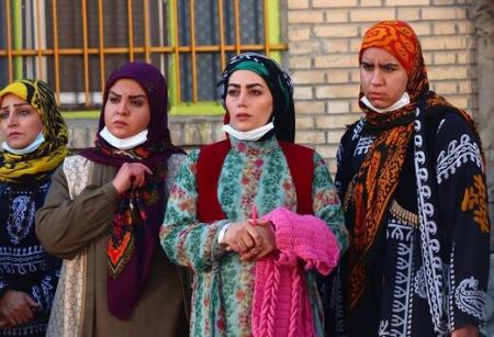 فصل چهارم «نون.خ» ساخته میشود