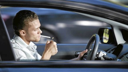 از بین بردن بوی سیگار از داخل ماشین,راهکارهایی برای از بین بردن بوی سیگار از داخل ماشین,برطرف کردن بوی سیگار از داخل ماشین
