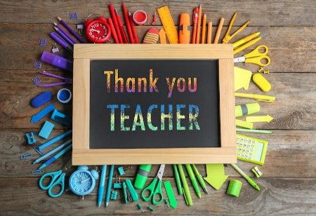 متن های تشکر از معلم: زیباترین جملات برای ابراز قدردانی از معلم از طرف والدینمتن تقدیر و تشکر والدین از معلم پیام تشکر و تبریک روز معلم از طرف والدین