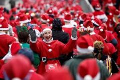 
			
		عکس های جالب و دیدنی؛ ازمسابقه دو با لباس بابانوئل تافرود کپسول اوریون
		