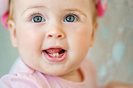 
			
		علائم نشان‌دهنده رویش دندان در کودکان
		