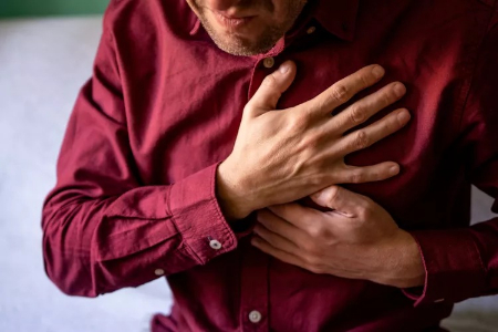 اسپاسم مری؛ اختلالی نادر با دردی بزرگعلائم اسپاسم مریعلل اسپاسم مریعوامل خطر اسپاسم مریچه زمانی باید به پزشک مراجعه کرد؟درمان‌های اسپاسم مریراههای پیشگیری از اسپاسم مری سوالات متداول درباره اسپاسم مریمروری سریع