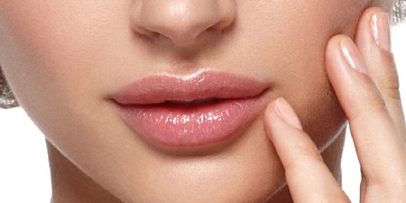 تینت لب دائمی چیست؟مزایای تینت لب دائمی:معایب تینت لب دائمی:مراحل انجام تینت لب دائمی:نکات مهم قبل از انجام تینت لب دائمی:مراقبت‌های بعد از تینت لب دائمی:انتخاب روش مناسب تینت لب دائمی:نکاتی برای انتخاب رنگ تینت لب دائمی:عوارض جانبی تینت لب دائمی:نکاتی برای مراقبت از لب‌ها بعد از تینت لب دائمی:سوالات متداول درباره تینت لب دائمی: