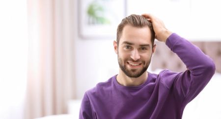 پرسش و پاسخ های رایج در رابطه با کاشت مو و ابروکاشت مو و ابرو، چطور انجام می شود؟کاندیداهای کاشت مو و ابرو، چه کسانی هستند؟آیا کاشت مو در زنان، امکان پذیر است؟بهترین متد کاشت مو و ابرو چیست؟کاشت مو و ابرو چه عوارضی دارد؟آیا کاشت مو و ابرو دردناک است؟چگونه یک پزشک معتبر برای کاشت مو و ابرو پیدا کنیم؟کاشت مو و ابرو چقدر هزینه دارد؟