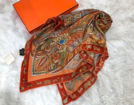 مدل شال و روسری به رنگ سال 1403