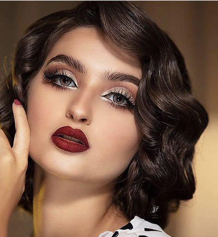
			
		جدیدترین مدل‌های آرایش نامزدی
		