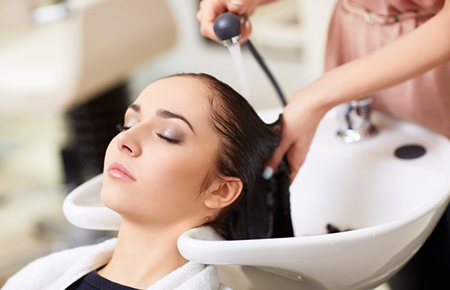سالن زیبایی, لیست خدمات آرایشگاه زنانه, آرایشگاه زنانه