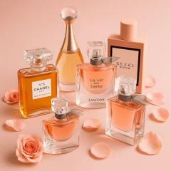  1- شنل شماره 5 - Chanel No.5 (Chanel)2- جادور دیور – J'adore Dior3- لاویه است بل لانکوم – La Vie Est Belle Lancôme4- فلاوربمب ویکتور اند رولف – Flowerbomb Viktor & Rolf5- گوچی بلوم – Gucci Bloom6- لیبر ایو سن لورن – Libre Yves Saint Laurentچند عطر زنانه پرفروش دیگر در بازار ایرانسؤالات متداول درباره انتخاب بهترین عطر زنانه