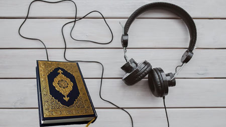 ثواب گوش دادن به آیات قرآن,آداب گوش دادن به قرآن قرآن,گوش کردن به آیات قرآن