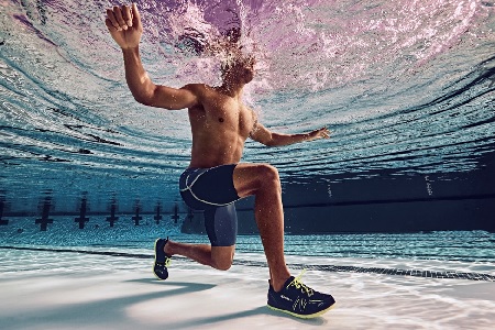 تمرینات ورزشی زانو درد در آب , حرکات آب درمانی برای زانو,فواید تمرینات ورزشی زانو درد در آب