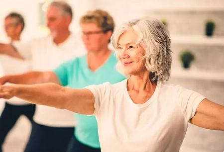 تمرینات تعادلی سالمندان