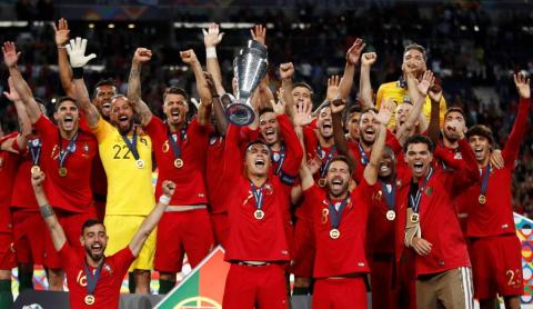 
			
		پرتغال با برتری خانگی مقابل هلند جشن قهرمانی گرفت
		