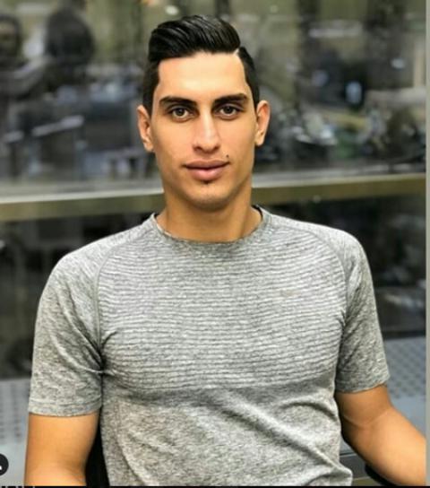 
			
		بیوگرافی محمد نادری بازیکن فوتبال
		