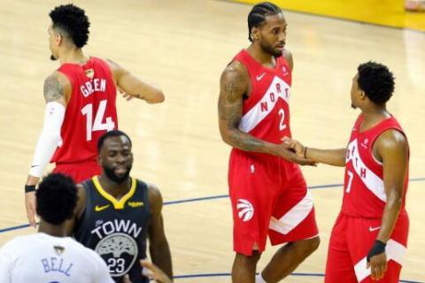 
			
		 تورنتو به یک قدمی قهرمانی NBA رسید/ دومین شکست خانگی گلدن استیت
		