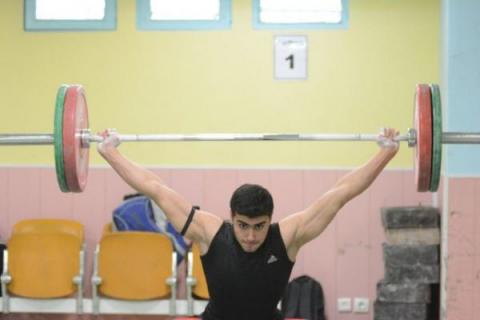 
			
		نقره یک ضرب، تنها مدال ایران در ۹۶ کیلوگرم جوانان جهان/ طاهری در دوضرب ضعیف ظاهر شد
		