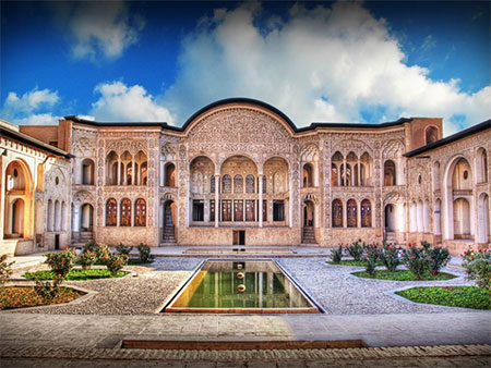 
			
		آشنایی با خانه طباطبایی ها، عروس خانه های ایران
		
