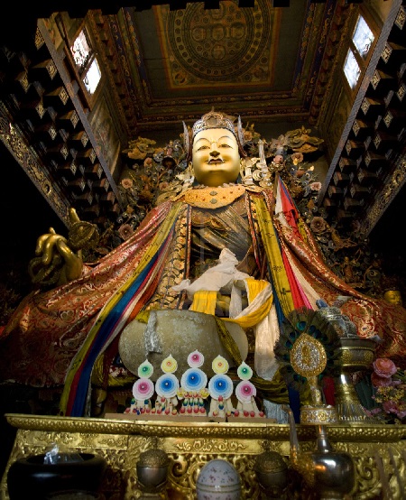 معبدهای زیبای هیمالیا, معبد تاکسانگ دیزانگ, صومعه تاکسانگ دیزانگ