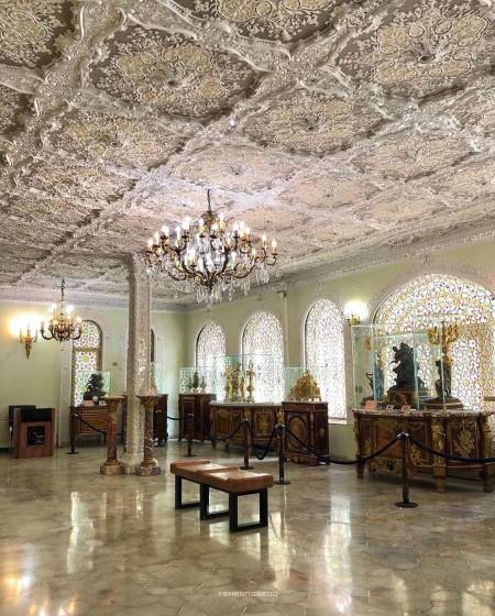 معماری موزه زمان آدرس موزه زمان,موزه زمان زعفرانیه,تاریخچه موزه زمان