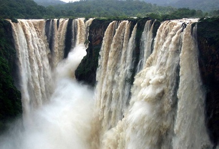 جاذبه های گردشگری هندوستان , آبشار گراسوپا , تفریحات آبشار جاگ هند