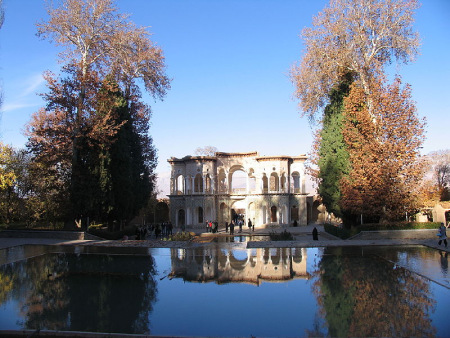 باغ شاهزاده ماهان,قدمت باغ شاهزاده کرمان,عمارت باغ شاهزاده ماهان