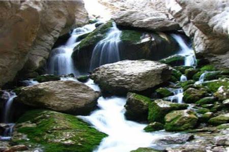 آبشار تنگه رود قر؛ مکانی برای آرامش و شادآبشار تنگه رود قر کجاست؟تفریحات درآبشار تنگه رود قر مسیر دسترسی به آبشار تنگه رود قر بهترین فصل برای بازدید از آبشار تنگ رود قره سوالات متداول درباره آبشار تنگه رود قرسخن پایانی مقاله ی آبشار تنگه رود قر