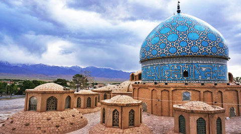 
			
		آرامگاه شاه نعمت‌الله ولی، بنایی زیبا و تاریخی در کرمان
		