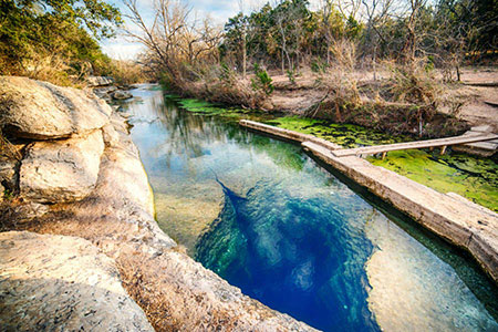 
			
		چاه یعقوب تگزاس، مخوف ترین چاه آب در جهان
		