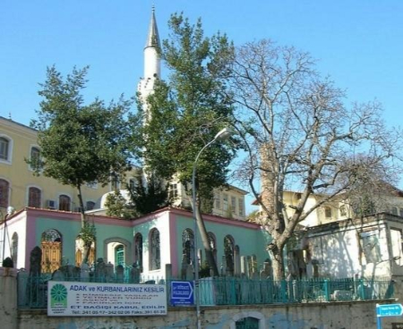 مسجد عزیز محمود هودایی؛ آرامگاه عرفان و زیبایی در استانبولمسجد عزیز محمود هوداییمعماری مسجد عزیز محمود هوداییموقعیت جغرافیایی و منطقهاهمیت مسجد عزیز محمود هوداییسوالات متداول درباره مسجد عزیز محمودنتیجهگیری