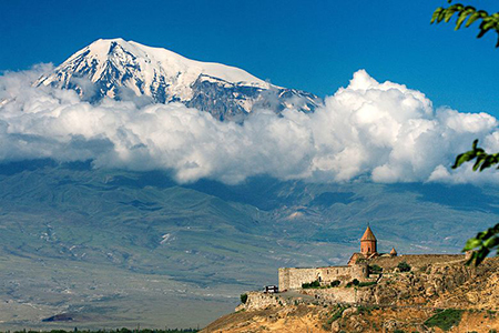 بازدید از صومعه خور ویراپ و آشنایی با تاریخ ارمنستان تاریخچه خور ویراپبهترین فصل سال برای سفر به خور ویراپ چه زمانی است؟جاذبه های اطراف صومعه خور ویراپ راههای دسترسی به خور ویراپ سوالات متداول در مورد صومعه خور ویراپ