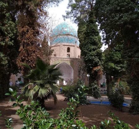 عکس از بقعه مشتاقیه کرمان مقبره مشتاقیه,آرامگاه مشتاقیه,عکس ازمقرنس کاری مشتاقیه