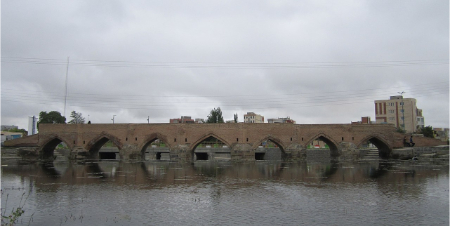 تاریخچه پل هفت چشمه