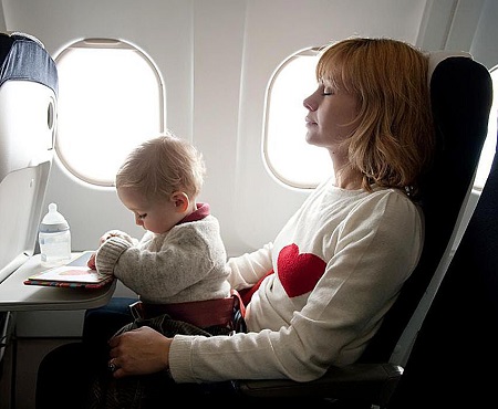 
			
		قیمت و قوانین خرید بلیط هواپیما برای نوزادان و کودکان در پروازهای داخلی و خارجی
		شرایط خرید بلیط هواپیما برای کودکان چگونه است؟