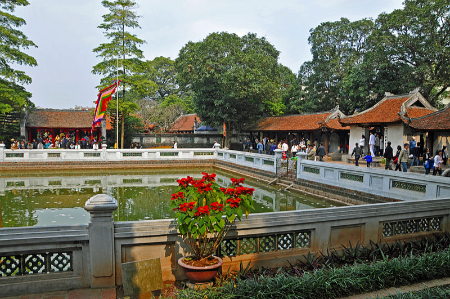 معبد ادبیات ویتنام