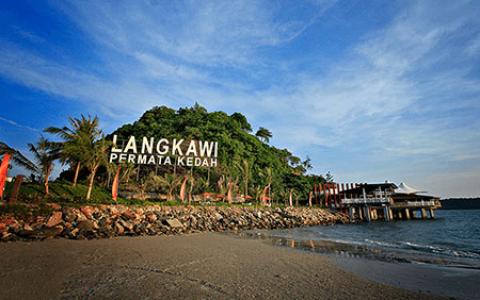 
			
		لنکاوی جزیره محبوب کشور مالزی
		